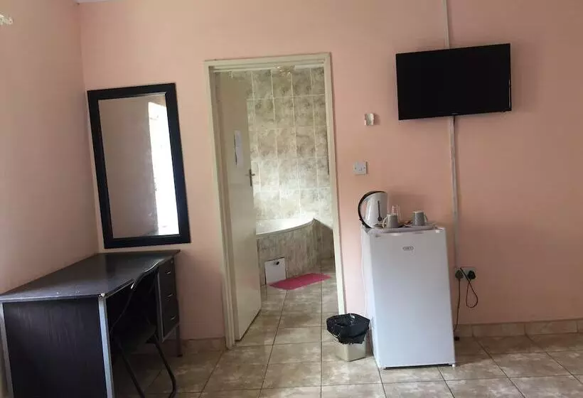 پانسیون Plateau Guest House