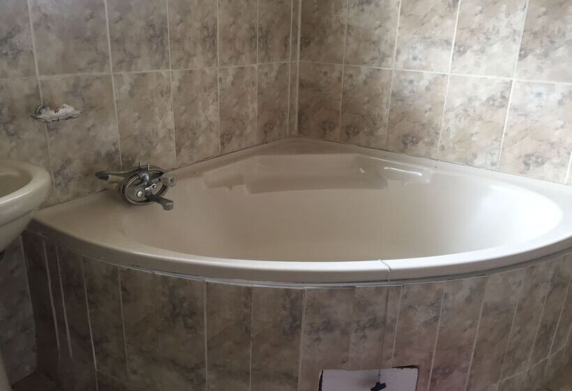 پانسیون Plateau Guest House