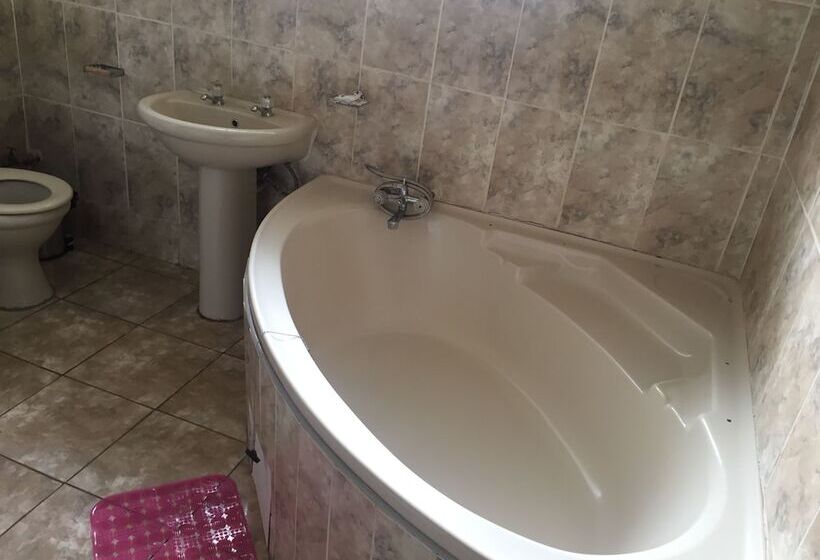 پانسیون Plateau Guest House