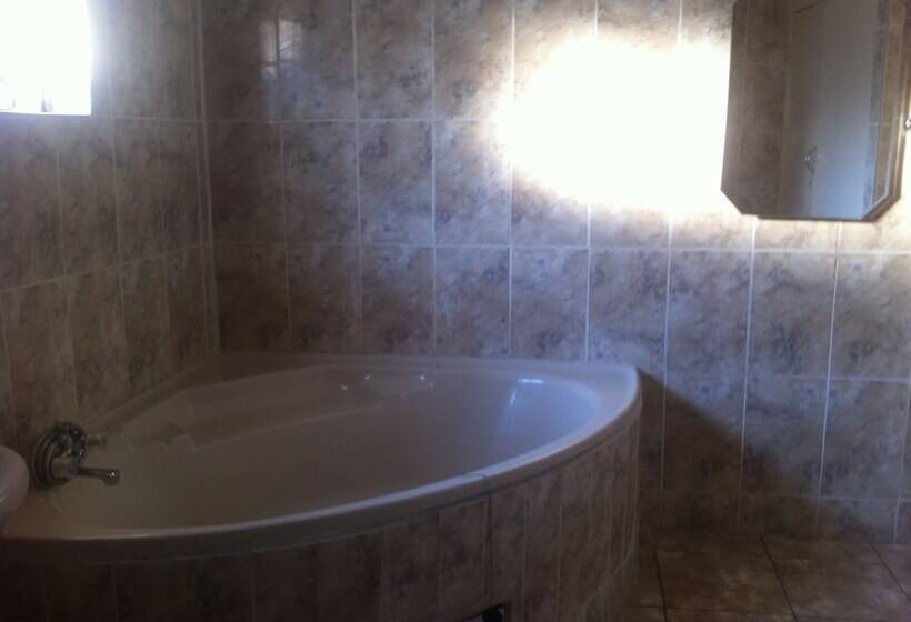 پانسیون Plateau Guest House