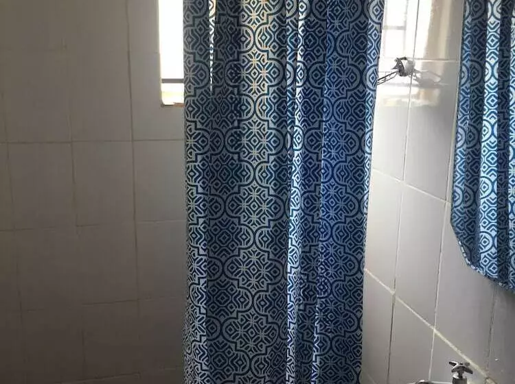 پانسیون Plateau Guest House