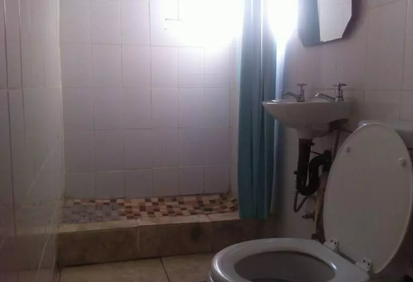 پانسیون Plateau Guest House