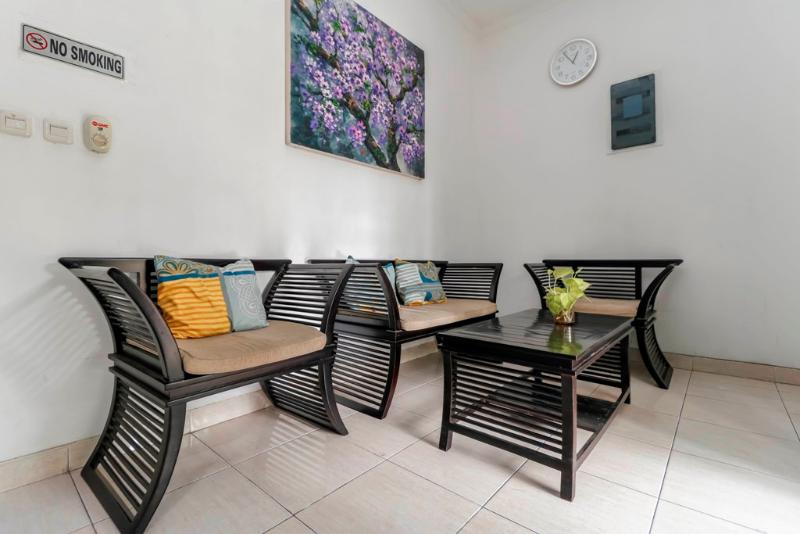 Pansiyon Reddoorz Plus Near Trisakti University