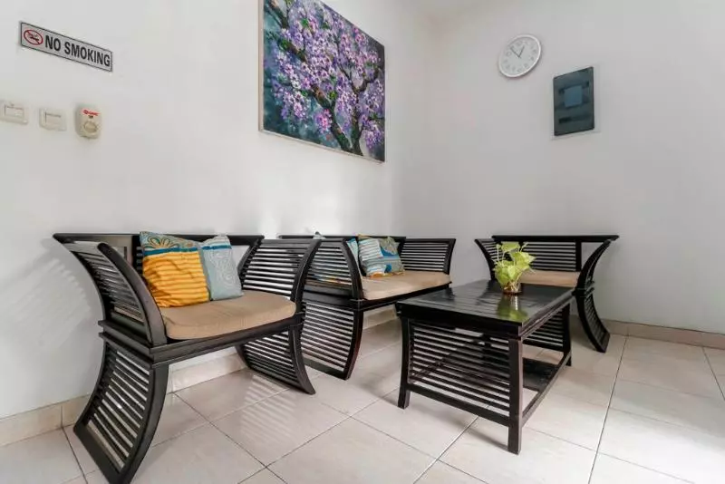 Majatalo Reddoorz Plus Near Trisakti University