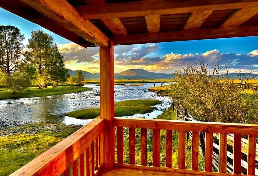 بنسيون Vast Mongolia Tour & Hostel