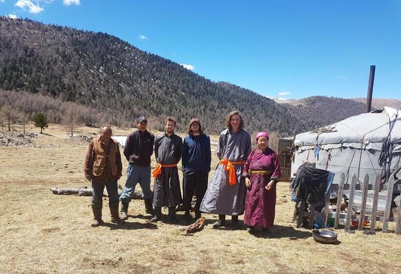 بنسيون Vast Mongolia Tour & Hostel