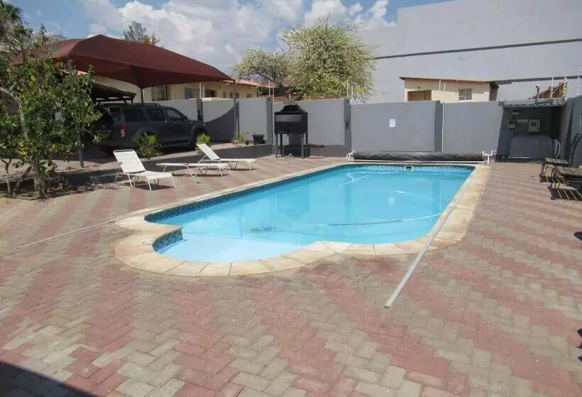 پانسیون World Sossego Guest House