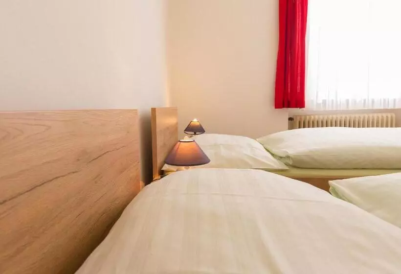 Retkeilymaja Gasthof Mandorfer