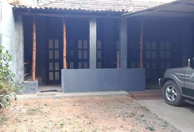 ホテル Wood House Munnar