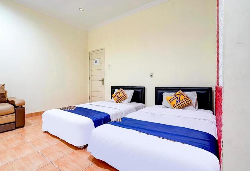 Panzió Radio Backpacker Guesthouse