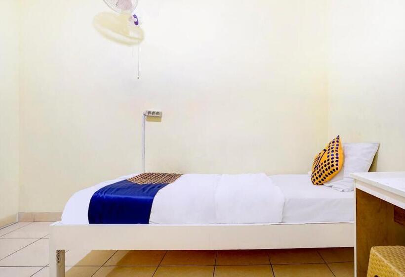 Panzió Radio Backpacker Guesthouse