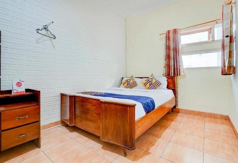 Panzió Radio Backpacker Guesthouse