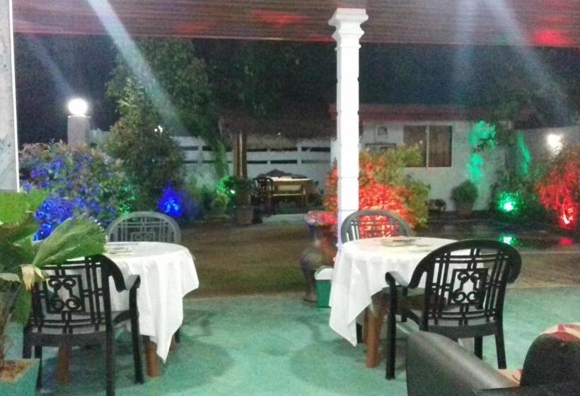 بنسيون The Green Village Dambulla