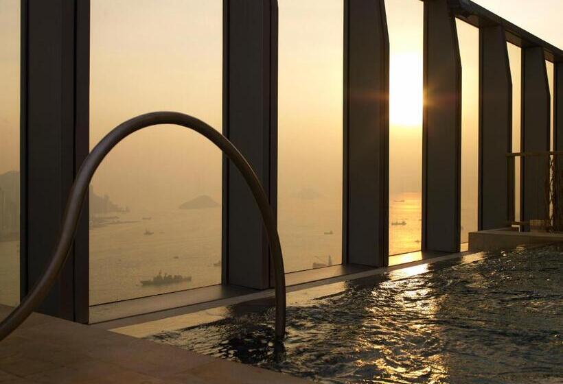 The Harbourview Place @ The Icc Megalopolis