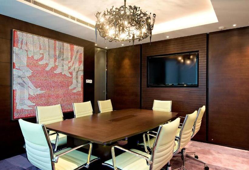 The Harbourview Place @ The Icc Megalopolis