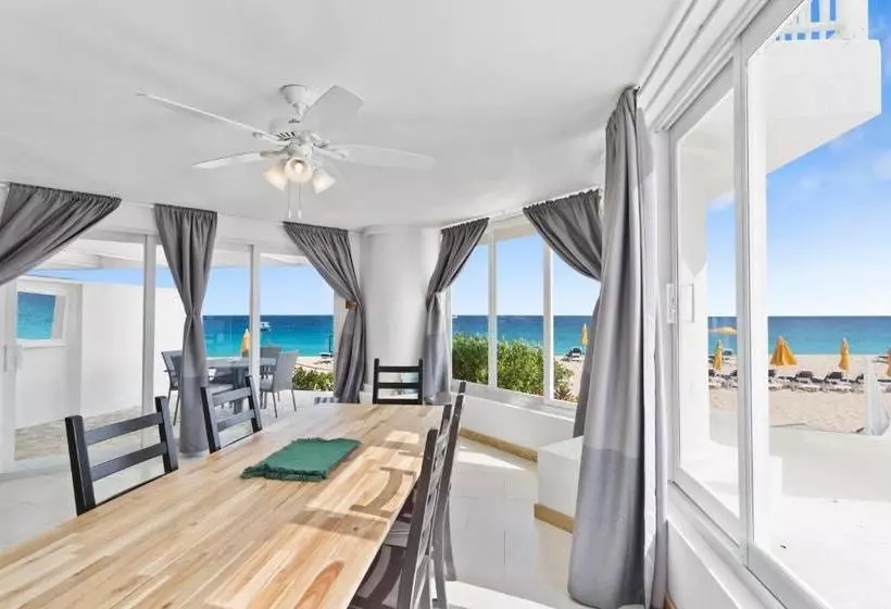 Turtle's Nest Beach Resort