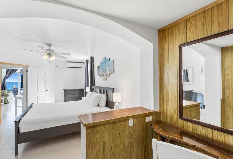 Turtle's Nest Beach Resort