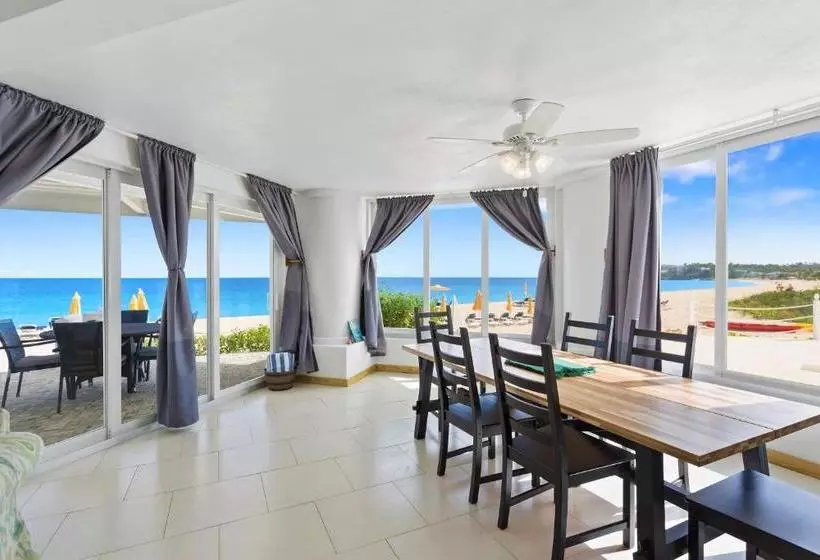 Turtle's Nest Beach Resort