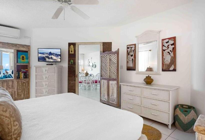 Turtle's Nest Beach Resort