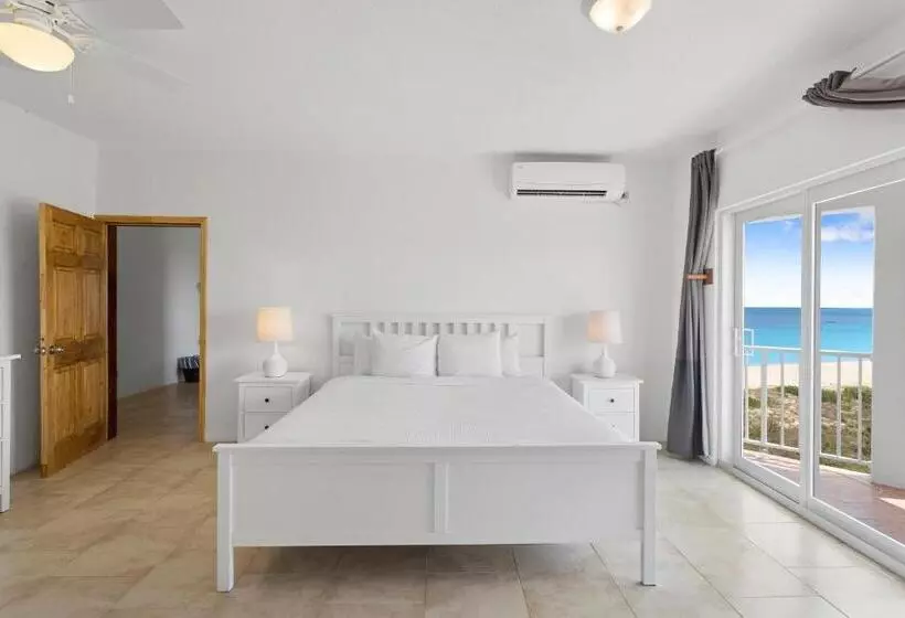 Turtle's Nest Beach Resort