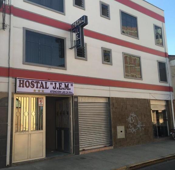 هاستل Hostal Jem