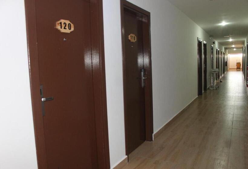 ホテル Am Transit Inn, Kuala Terengganu