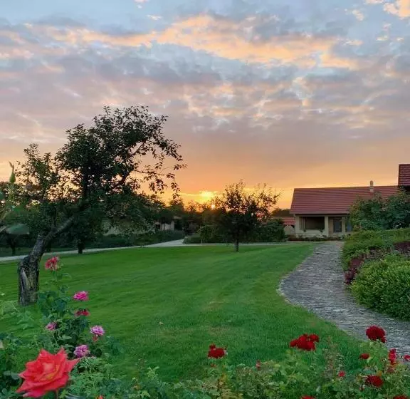 ホテル Béni Family Wine Farm