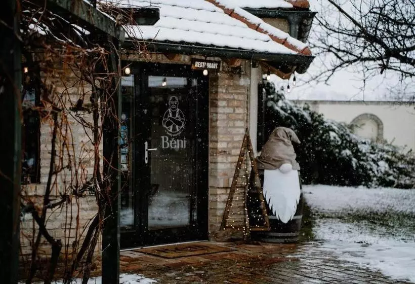 ホテル Béni Family Wine Farm