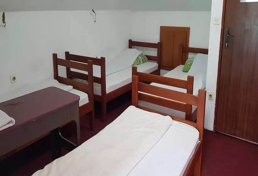 پانسیون Guesthouse Meče