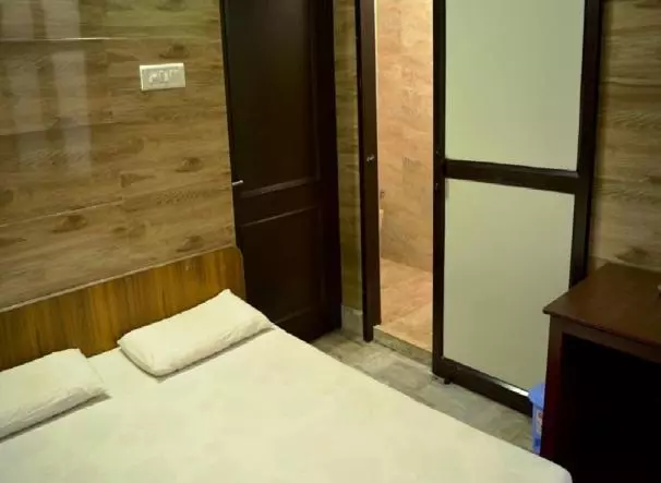 ペンション Milap Mansion