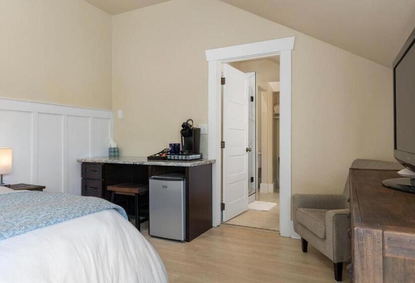 旅馆 Waterfront Inn