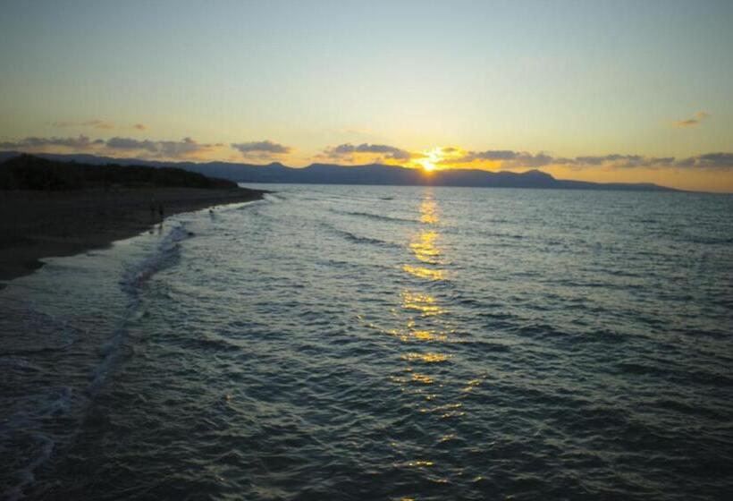 C & A Hotel Apartments