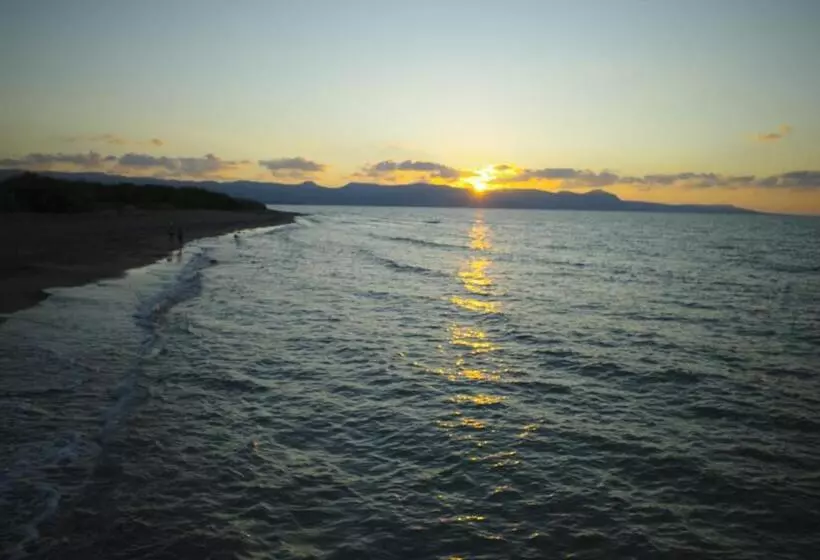 C & A Hotel Apartments