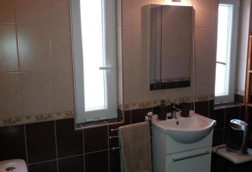 بنسيون Borostyán Vendégház