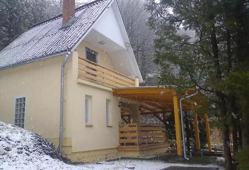 Majatalo Borostyán Vendégház