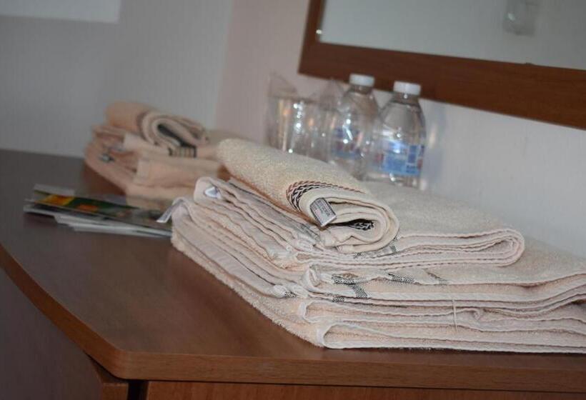 Pensão Complex Oazis