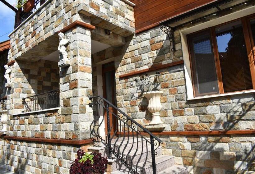 Pensão Complex Oazis