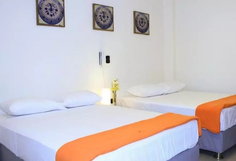 ペンション Ivankaa Hostel