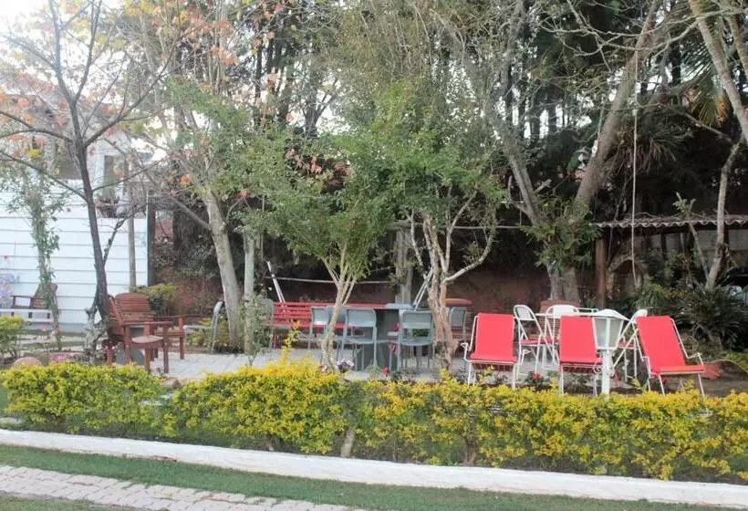 ペンション Pousada Calu