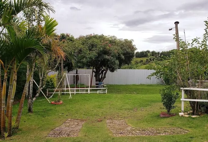 ペンション Pousada Calu