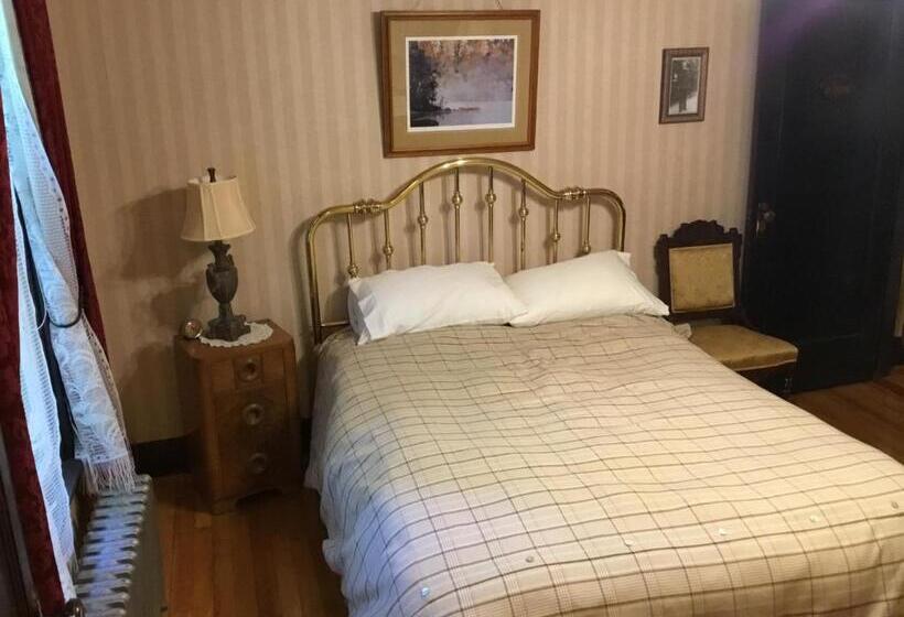 הוסטל Auberge Taylor Manor