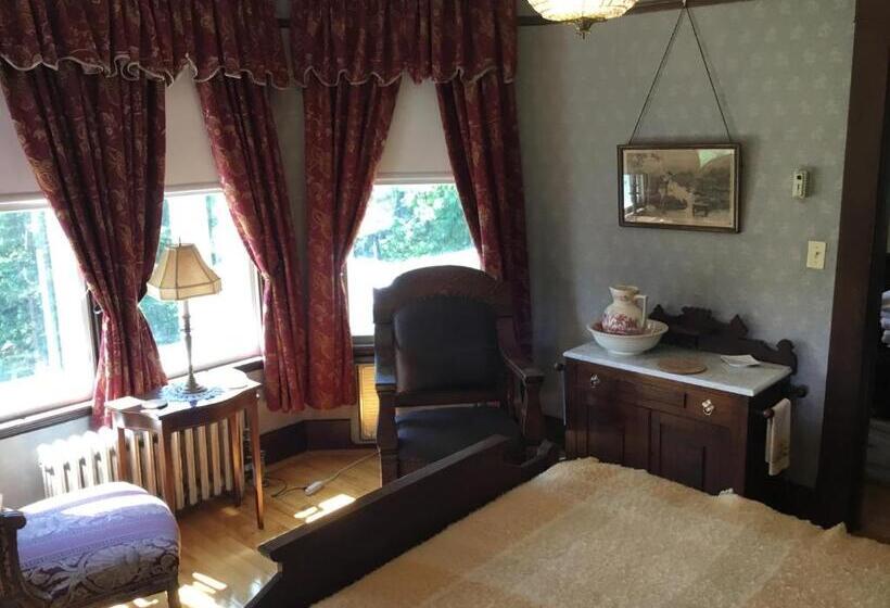 הוסטל Auberge Taylor Manor