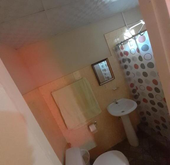 カプセルホテル Hospedaje Rampolla's