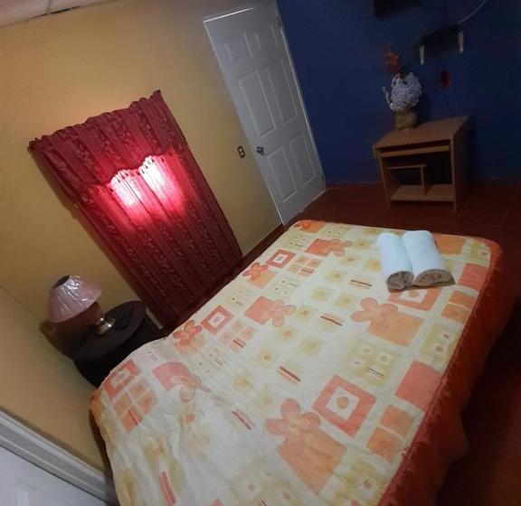 カプセルホテル Hospedaje Rampolla's