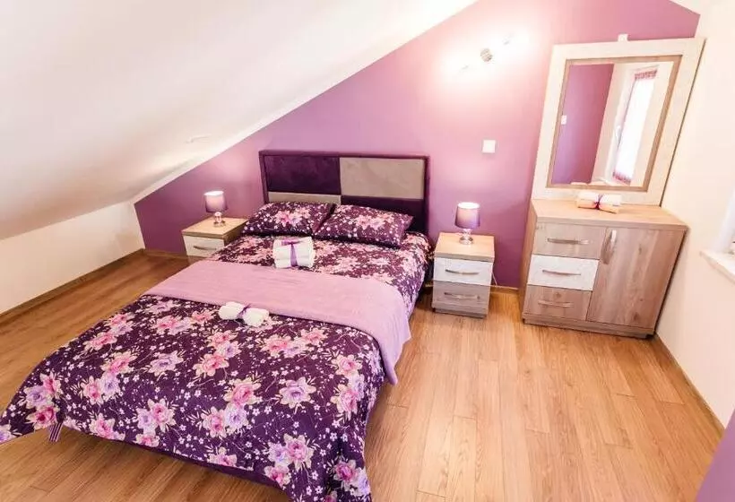 پانسیون Apartments Anastasija