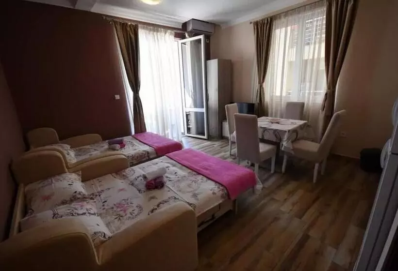 پانسیون Apartments Anastasija