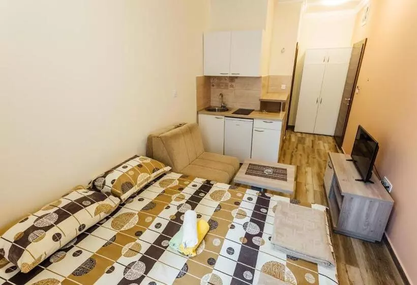 پانسیون Apartments Anastasija