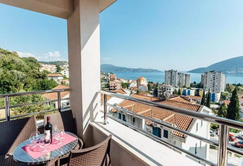 پانسیون Apartments Anastasija