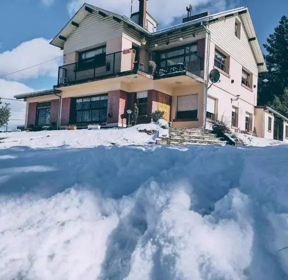 ペンション Pintó Casa Hostel & Bar