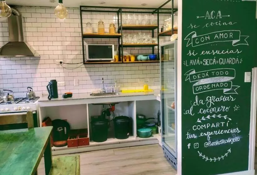 ペンション Pintó Casa Hostel & Bar